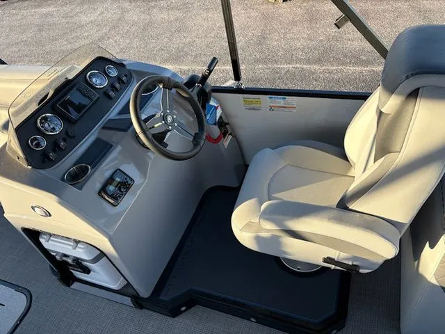 Slide: The Image of Veranda Vista Sport VS 22 RC 2026 - 11