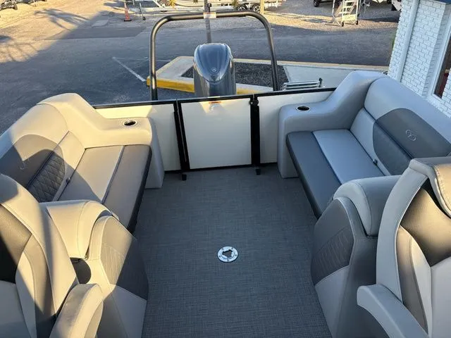 Slide: The Image of Veranda Vista Sport VS 22 RC 2026 - 13