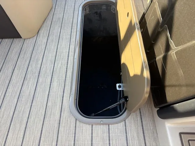 Slide: The Image of Veranda Relax RC VR22RC 2026 - 14