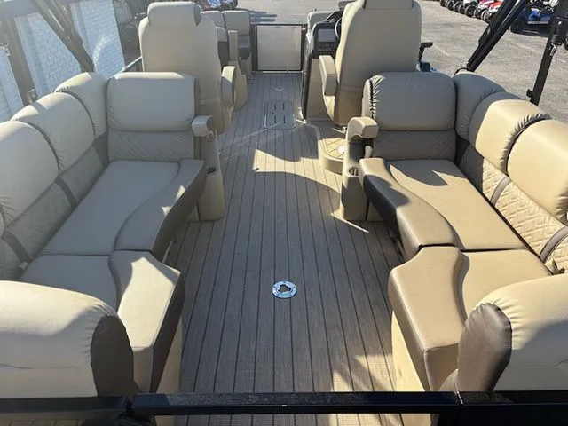 Slide: The Image of Veranda Relax RC VR22RC 2026 - 20