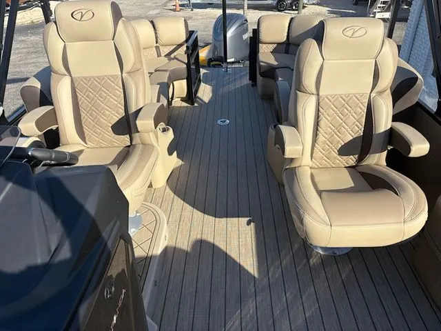 Slide: The Image of Veranda Relax RC VR22RC 2026 - 8