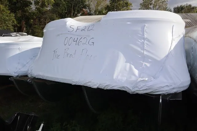 The Image of Lowe SF 212 Triple Tube Package 2026 - 1