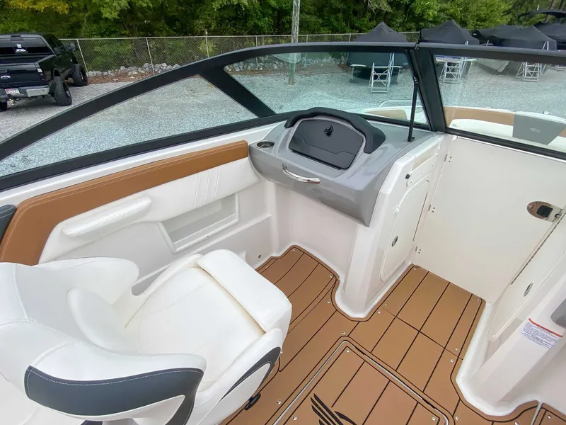 Slide: The Image of Chaparral 23 SSi 2026 - 16