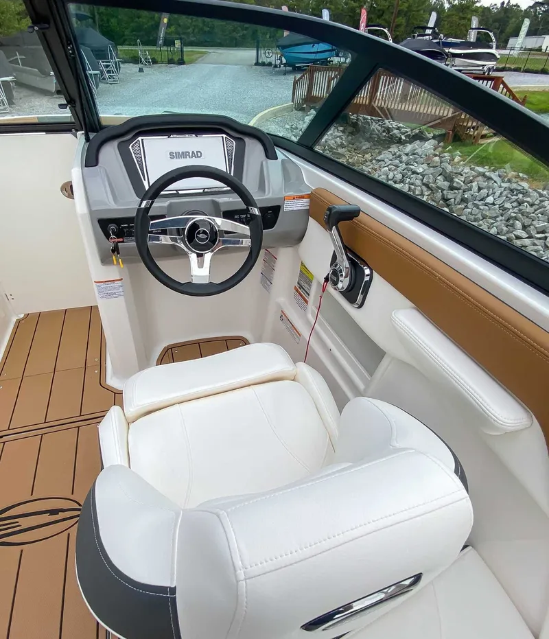 Slide: The Image of Chaparral 23 SSi 2026 - 18