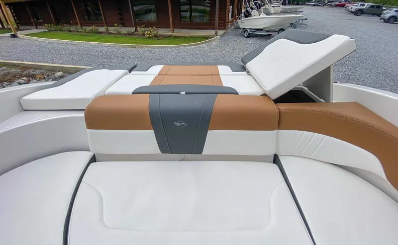 Slide: The Image of Chaparral 23 SSi 2026 - 22