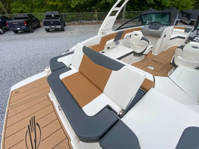 Slide: The Image of Chaparral 23 SSi 2026 - 23