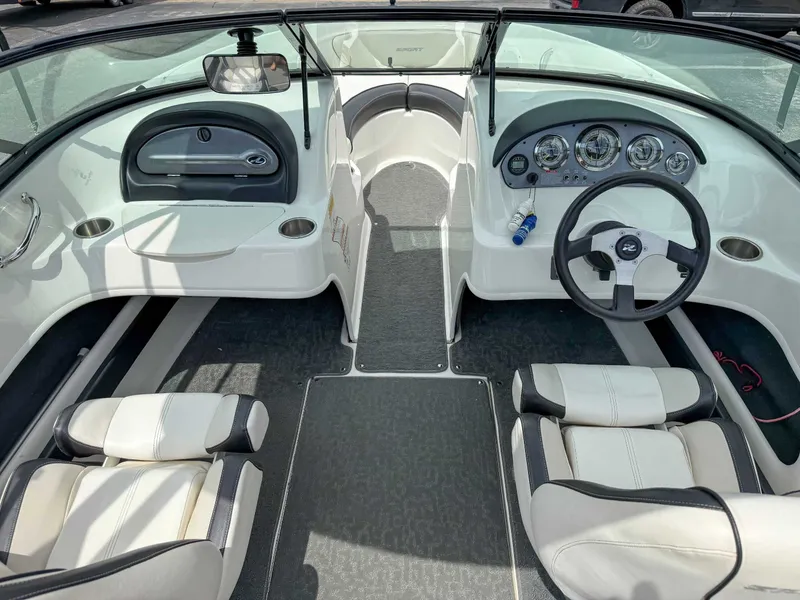 Slide: The Image of Sea Ray 205 Sport 2012 - 11