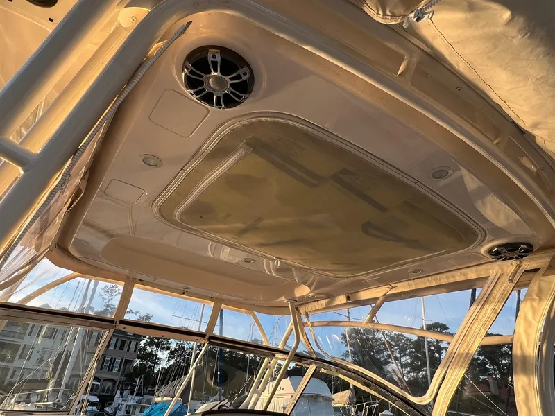 Slide: The Image of Beneath Hardtop (life vest net) - 13