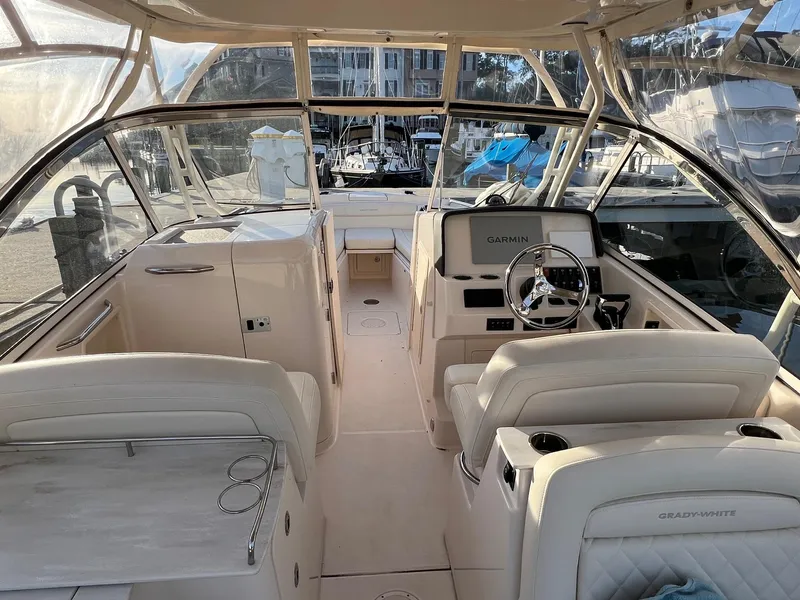 Slide: The Image of Walk-Through Windshield (open) - 17