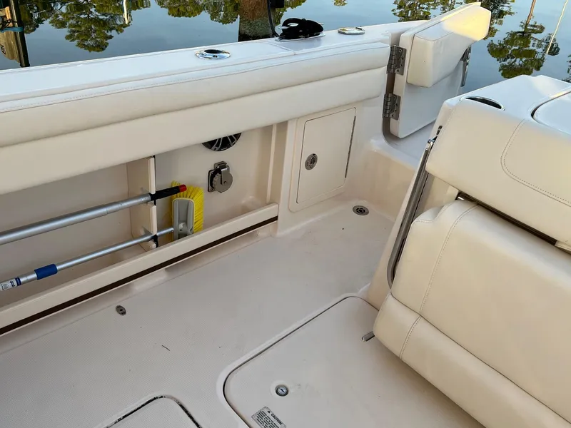 Slide: The Image of Transom Gate (starboard) - 40