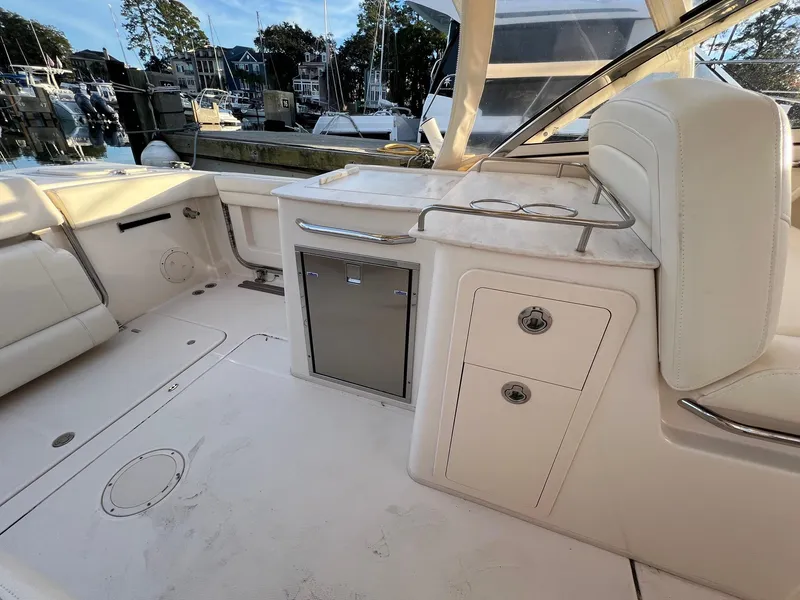 Slide: The Image of Cockpit (port side) - 50