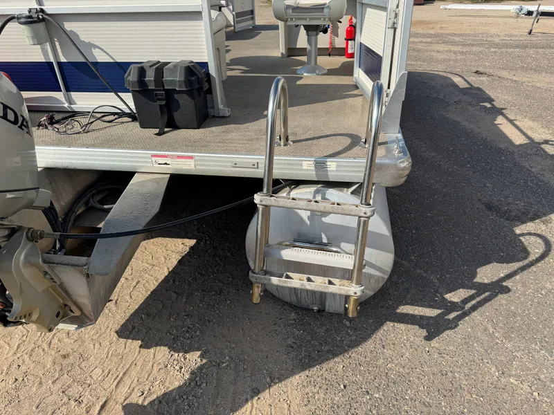 Slide: The Image of Premier Leisure 2025 Island Pontoon 2008 - 39