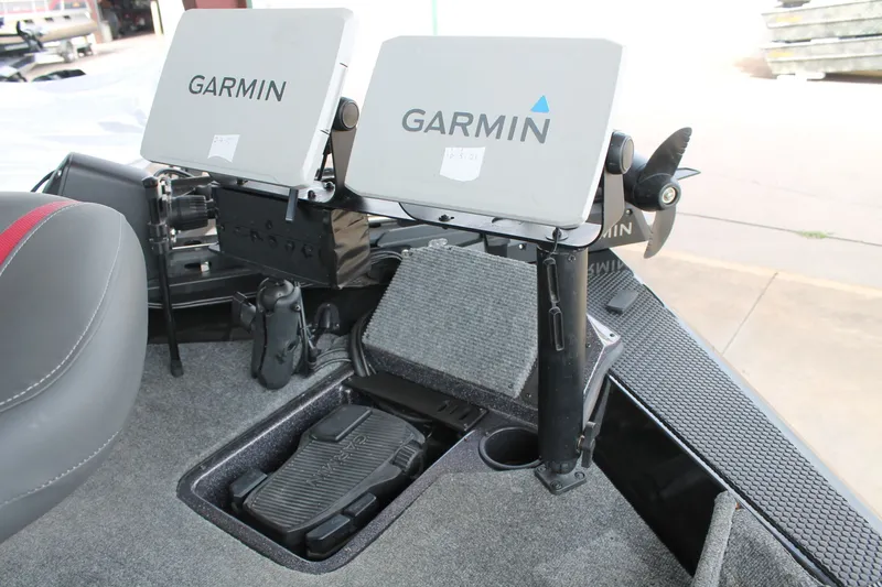 Slide: The Image of Ranger RT198P 2022 - 16