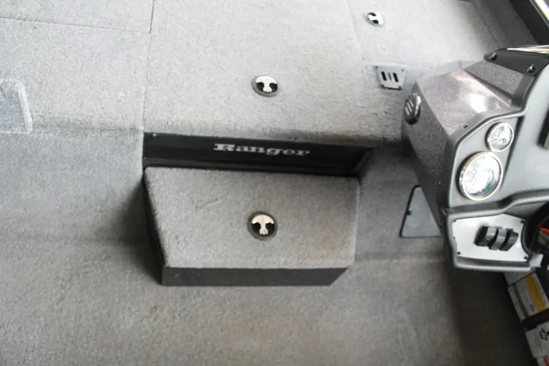 Slide: The Image of Ranger RT198P 2022 - 20