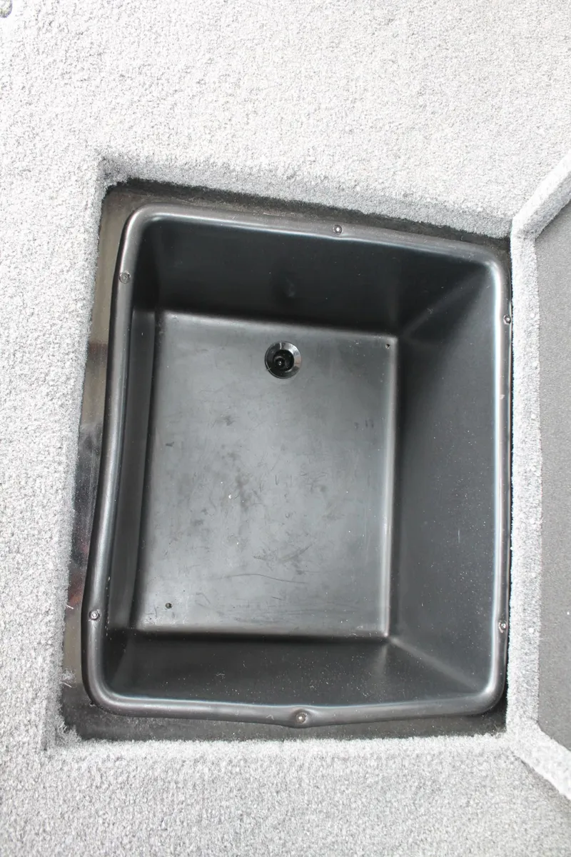 Slide: The Image of Ranger RT198P 2022 - 8