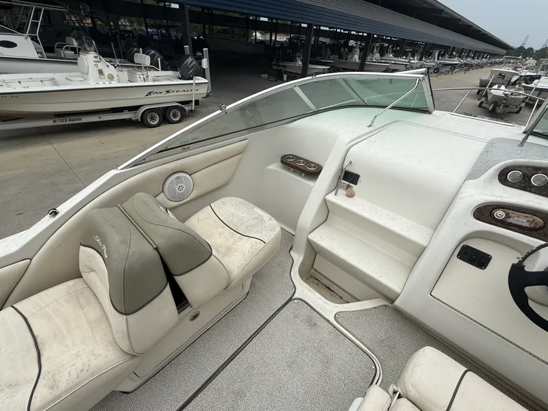 Slide: The Image of Sea Ray 245 Weekender 2005 - 3