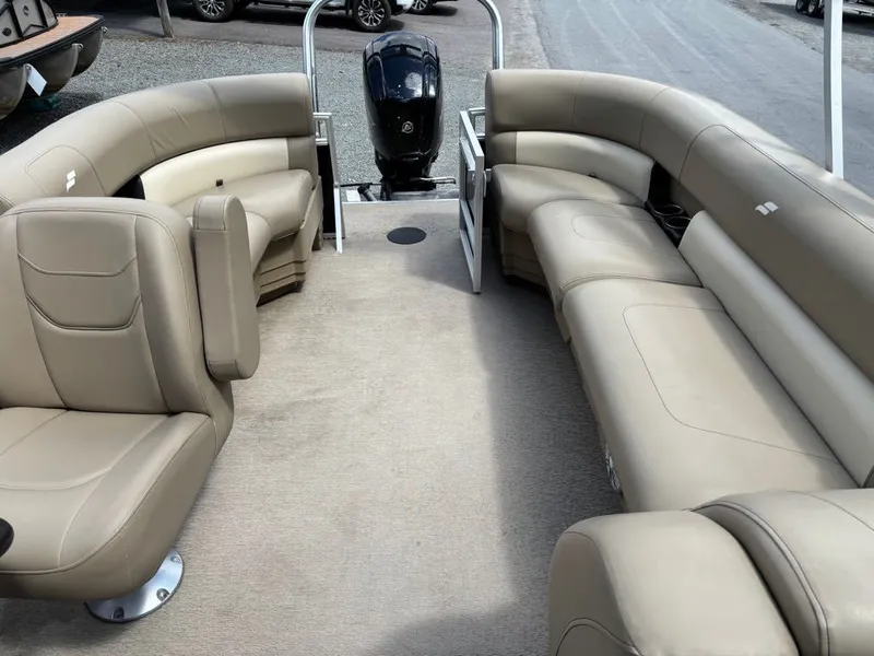 Slide: The Image of Starcraft LX 20 R 2020 - 18