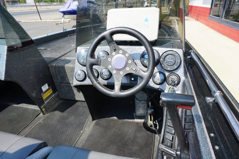 Slide: The Image of Champion 190 DCX 1993 - 5