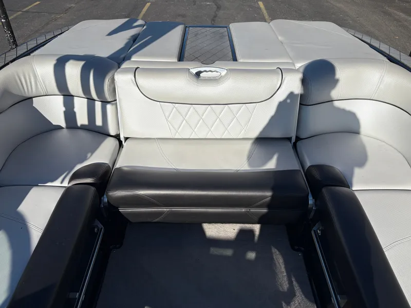 Slide: The Image of MasterCraft X30 2015 - 15