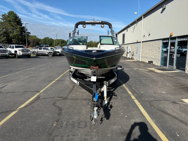 Slide: The Image of MasterCraft X30 2015 - 4