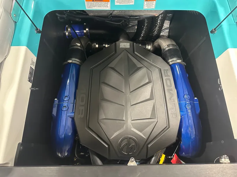 Slide: The Image of MasterCraft XT23 2025 - 17