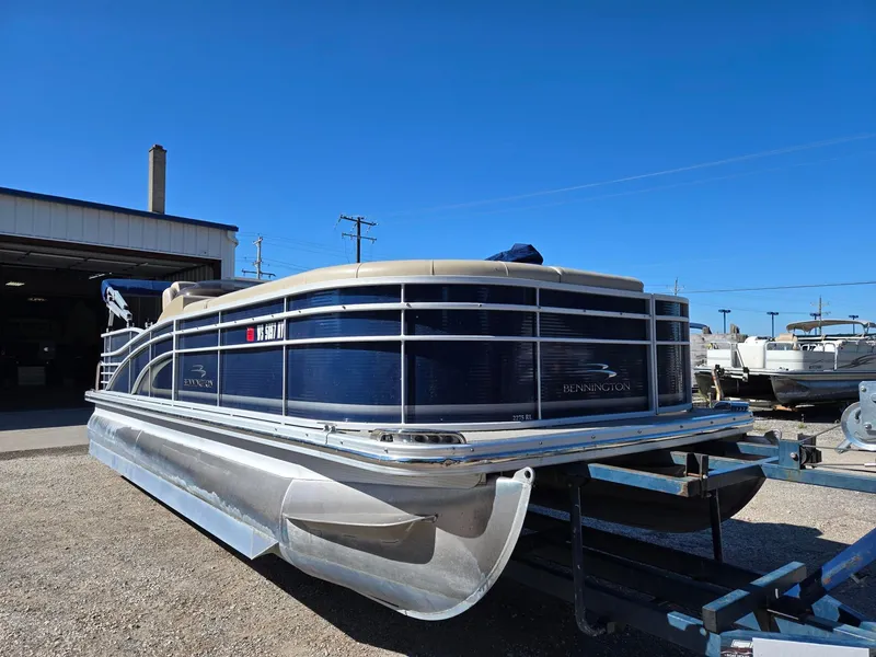 Slide: The Image of Bennington 2275RLCP 2013 - 3