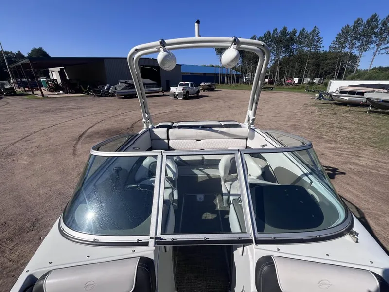 Slide: The Image of Crownline Boats 215 SS 2018 - 17