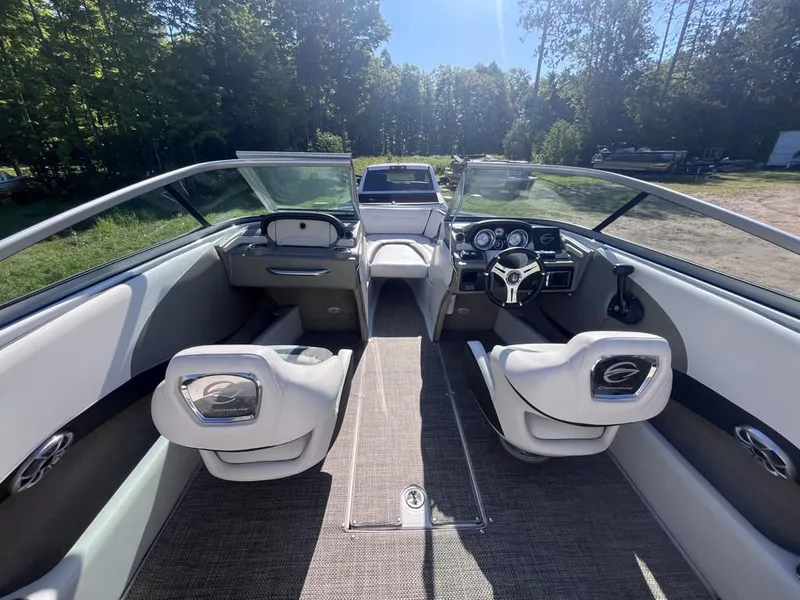 Slide: The Image of Crownline Boats 215 SS 2018 - 19