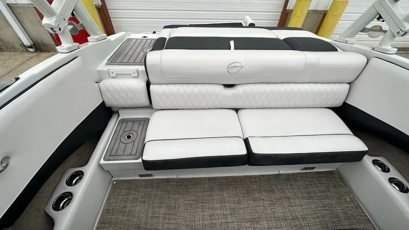 Slide: The Image of Crownline Boats 215 SS 2018 - 31