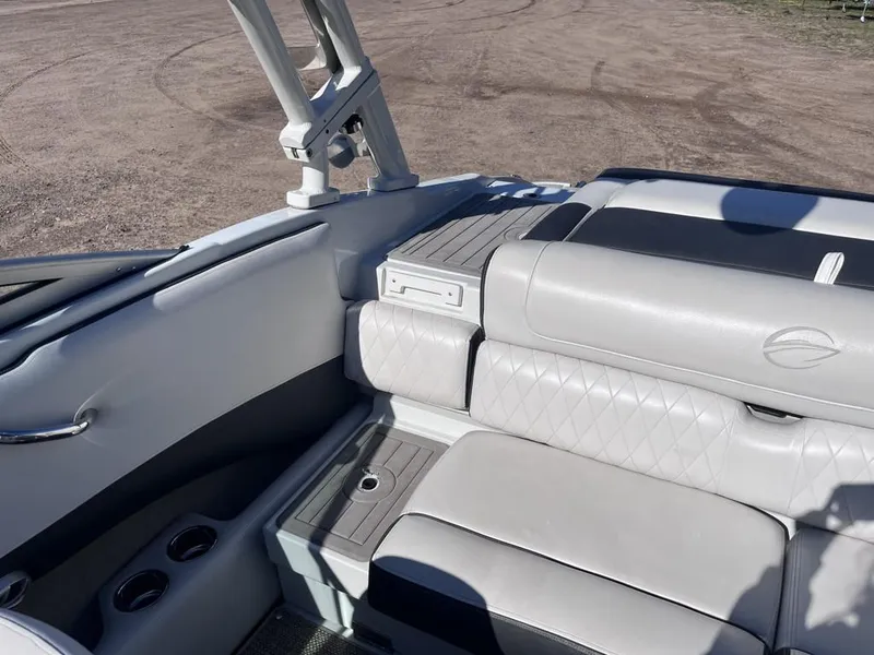 Slide: The Image of Crownline Boats 215 SS 2018 - 36