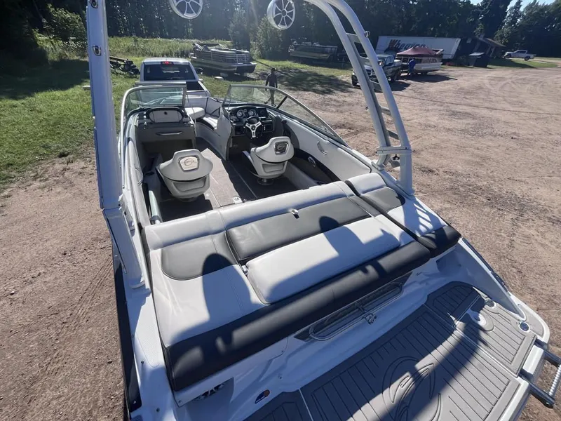 Slide: The Image of Crownline Boats 215 SS 2018 - 41