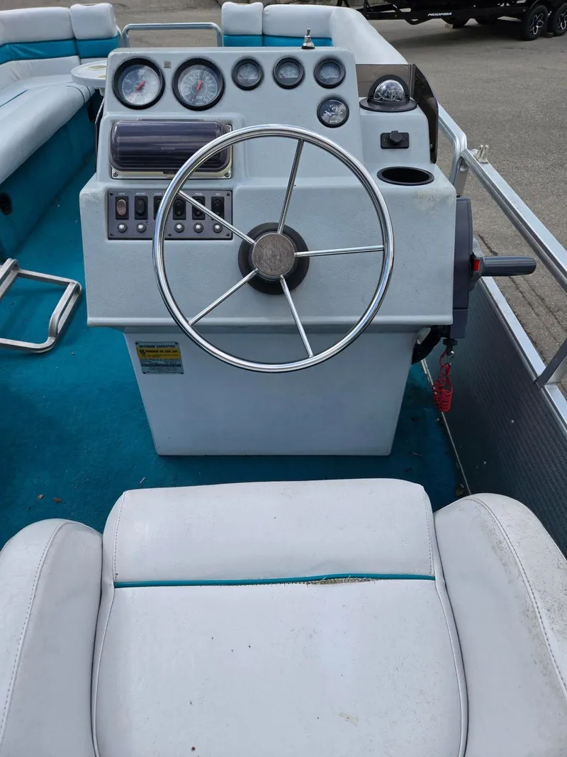 Slide: The Image of Harris Classic 240 I/O 1992 - 16