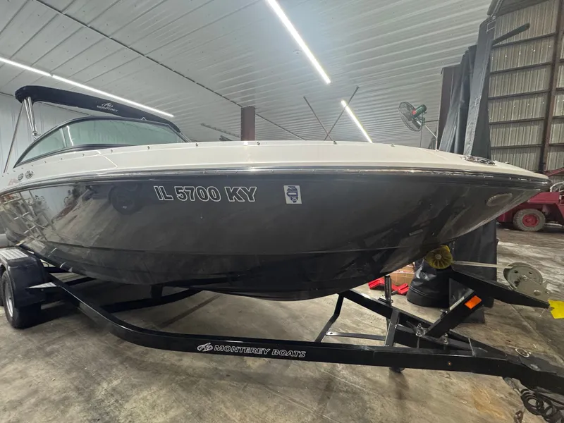 The Image of Monterey M-22 2018 - 1