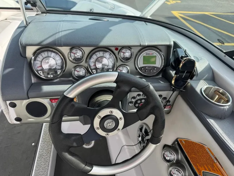 Slide: The Image of Correct Craft 236 Team Edition 2008 - 20