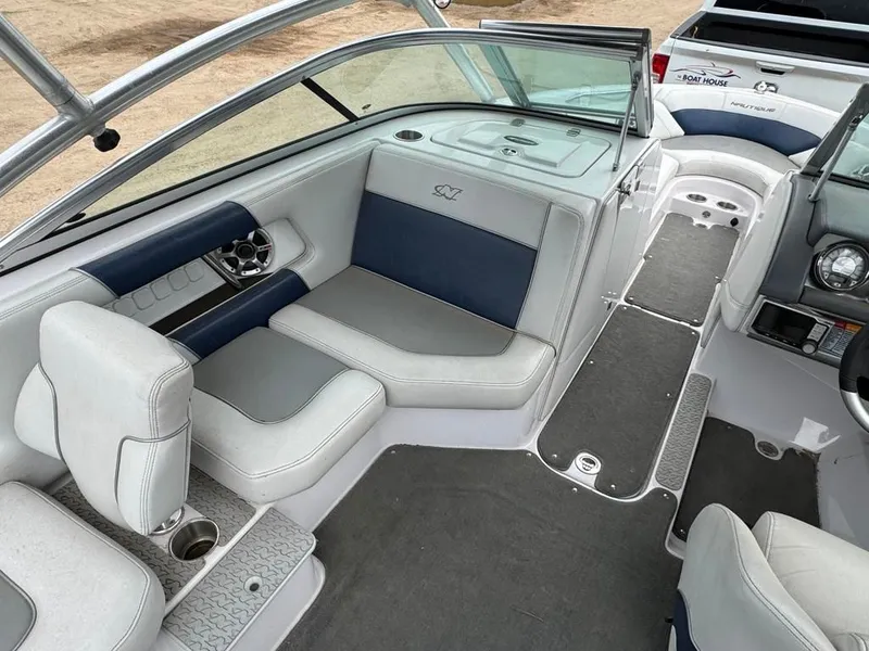 Slide: The Image of Correct Craft 236 Team Edition 2008 - 23