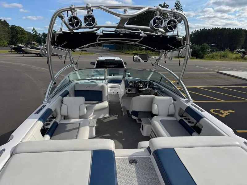 Slide: The Image of Correct Craft 236 Team Edition 2008 - 34