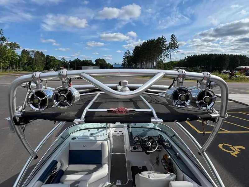 Slide: The Image of Correct Craft 236 Team Edition 2008 - 35