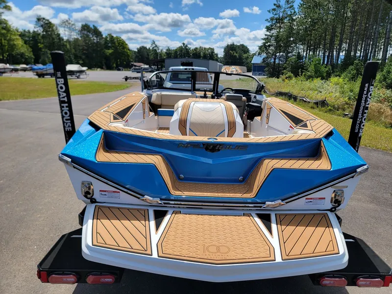 Slide: The Image of Nautique Ski Closed Bow 2025 - 3