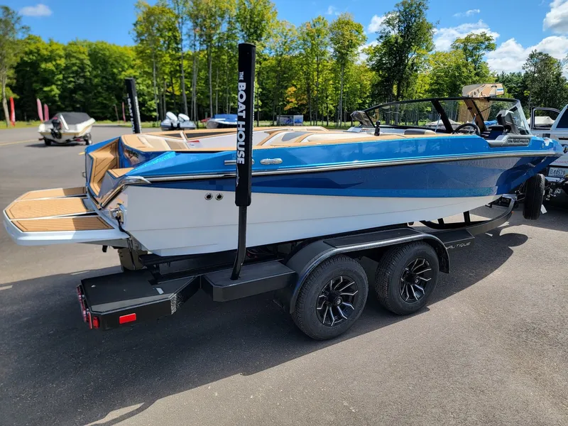 Slide: The Image of Nautique Ski Closed Bow 2025 - 4