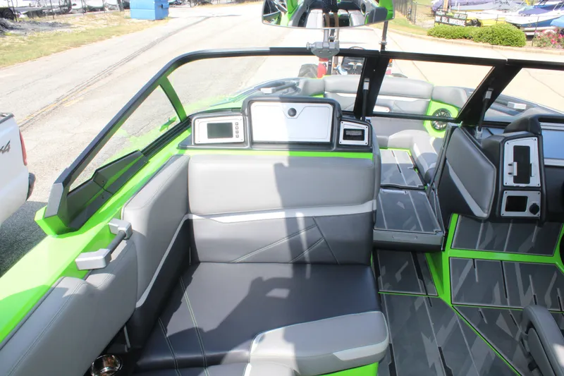 Slide: The Image of Supra SL 550 2022 - 11