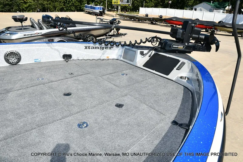 Slide: The Image of Ranger 621FS Pro w/400HP Mercury Verado V-10 2026 - 36