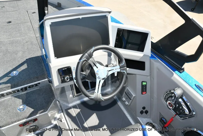 Slide: The Image of Ranger 621FS Pro w/400HP Mercury Verado V-10 2026 - 46