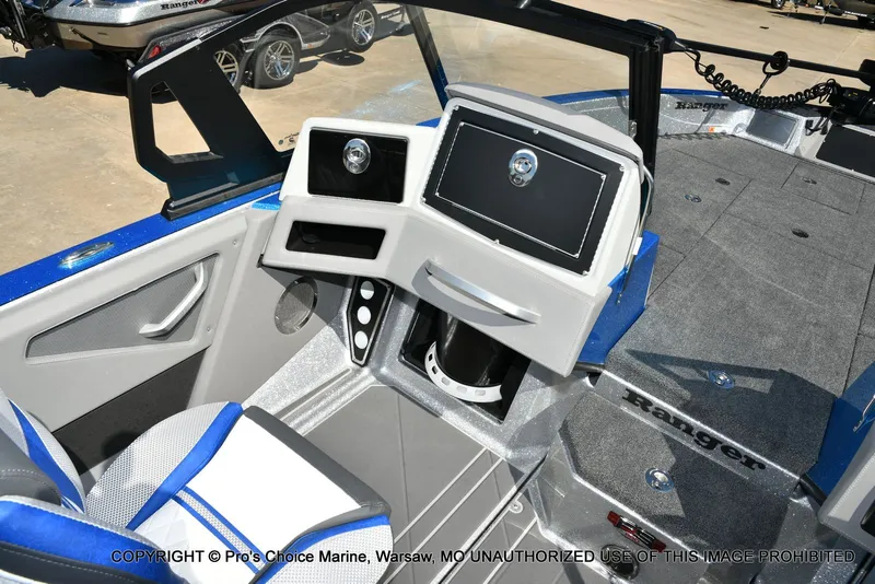 Slide: The Image of Ranger 621FS Pro w/400HP Mercury Verado V-10 2026 - 48