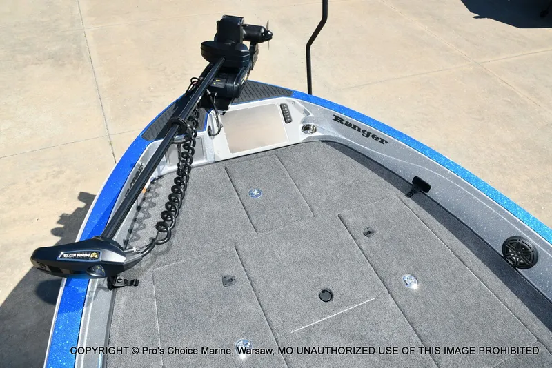 Slide: The Image of Ranger 621FS Pro w/400HP Mercury Verado V-10 2026 - 66