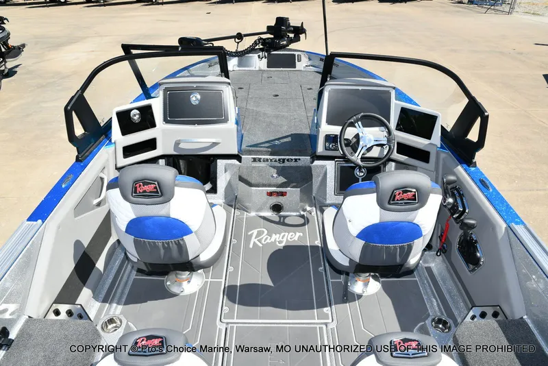 Slide: The Image of Ranger 621FS Pro w/400HP Mercury Verado V-10 2026 - 7