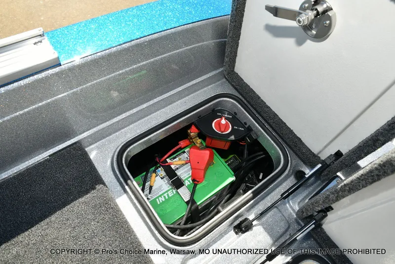 Slide: The Image of Ranger 621FS Pro w/400HP Mercury Verado V-10 2026 - 77