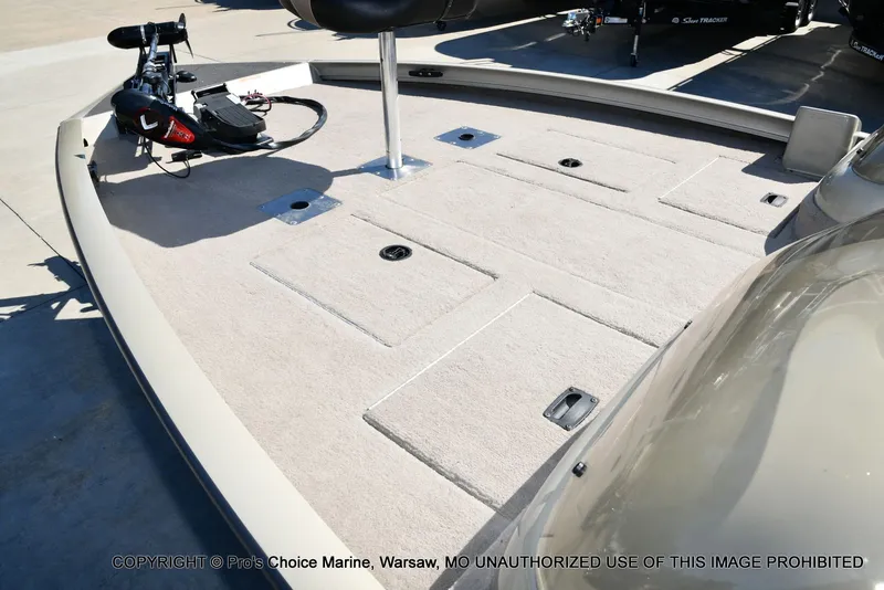 Slide: The Image of Lowe 180W Dual Console w/90HP 4 Stroke 2005 - 12