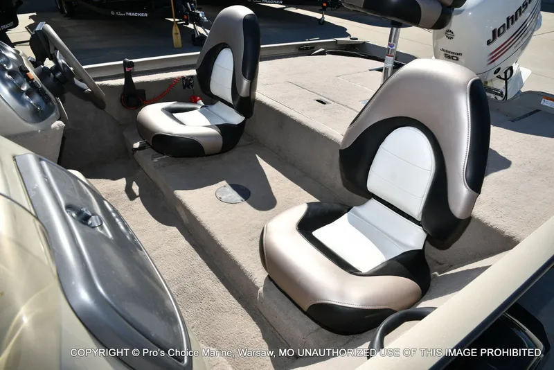 Slide: The Image of Lowe 180W Dual Console w/90HP 4 Stroke 2005 - 16