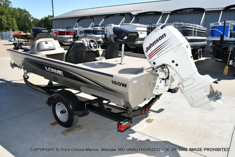 Slide: The Image of Lowe 180W Dual Console w/90HP 4 Stroke 2005 - 24