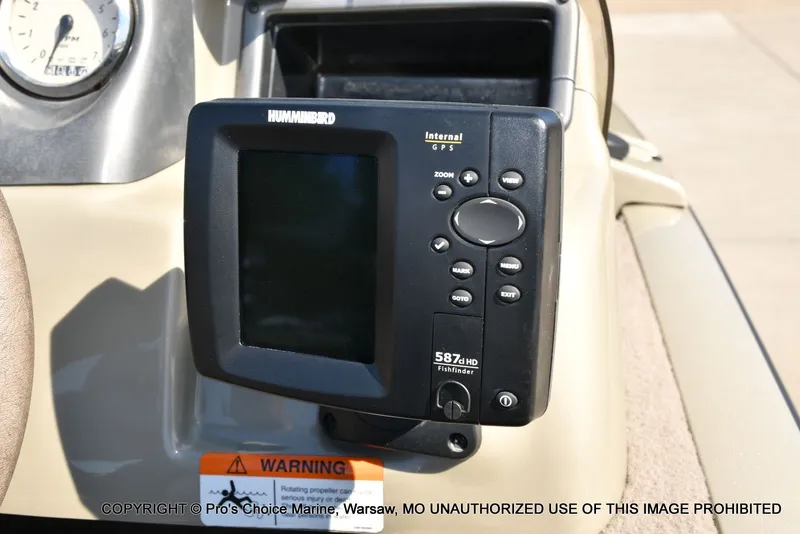 Slide: The Image of Lowe 180W Dual Console w/90HP 4 Stroke 2005 - 38